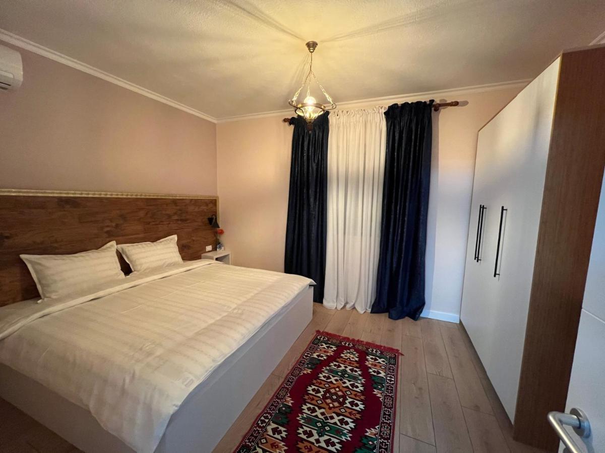 Chestnut Yard Villa Τίρανα Εξωτερικό φωτογραφία