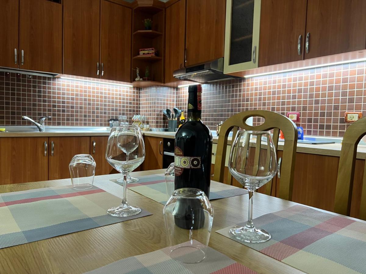 Chestnut Yard Villa Τίρανα Εξωτερικό φωτογραφία