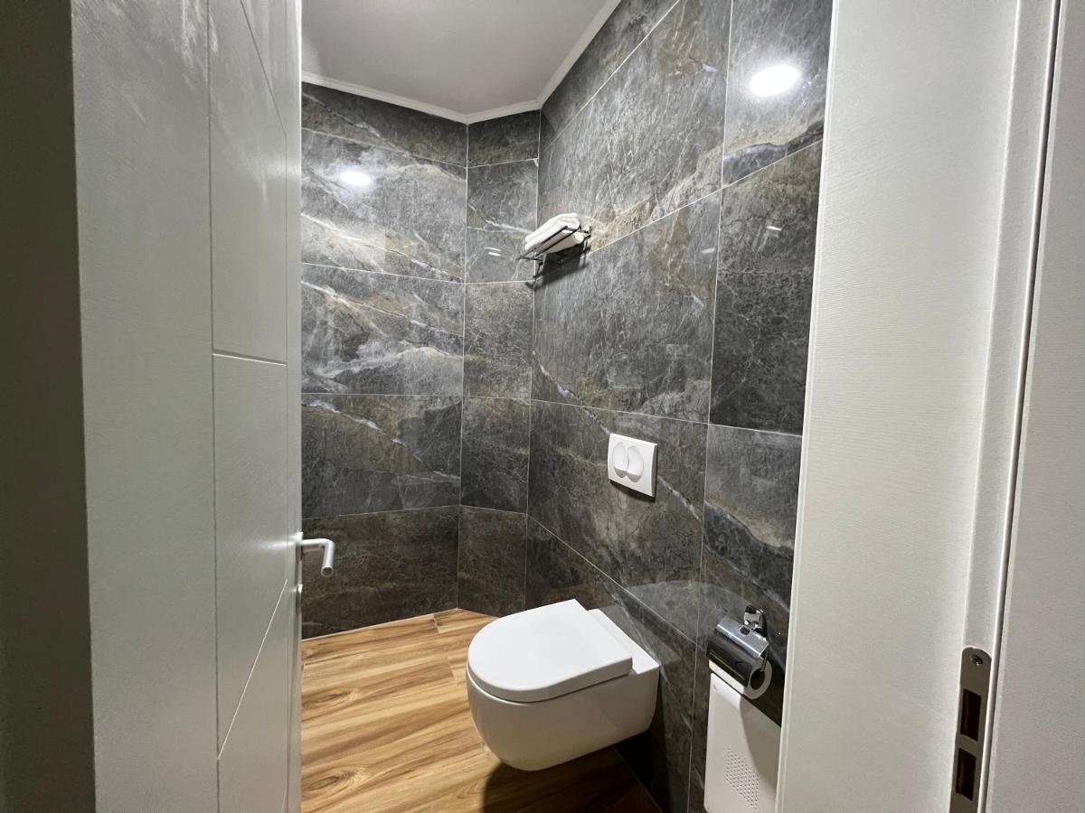 Chestnut Yard Villa Τίρανα Εξωτερικό φωτογραφία