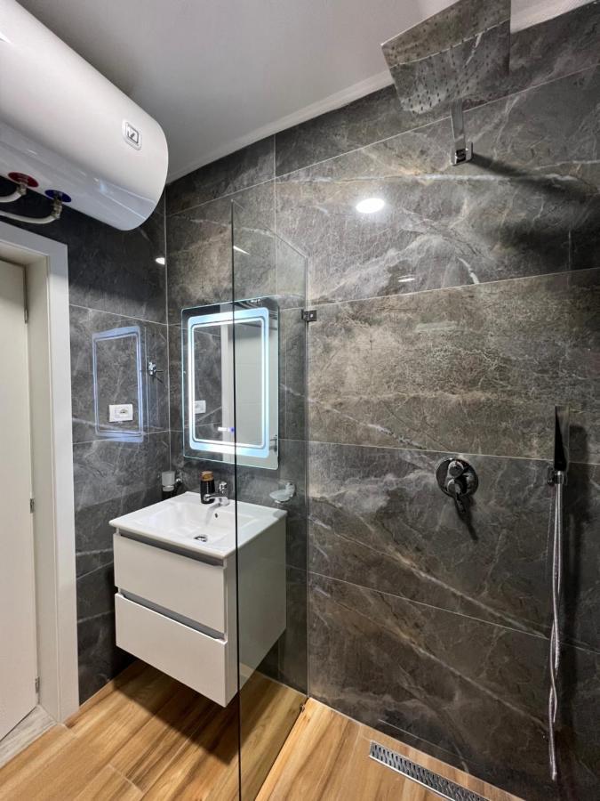 Chestnut Yard Villa Τίρανα Εξωτερικό φωτογραφία
