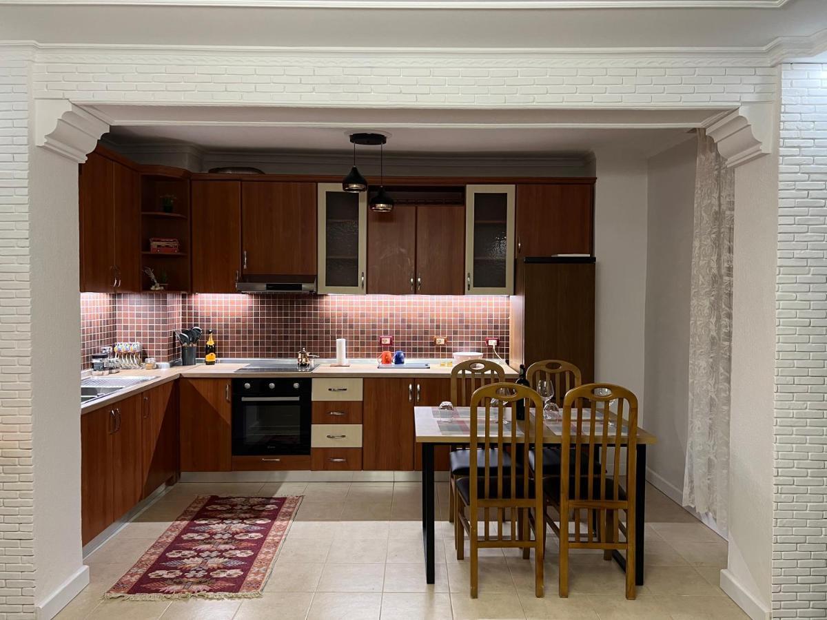 Chestnut Yard Villa Τίρανα Εξωτερικό φωτογραφία