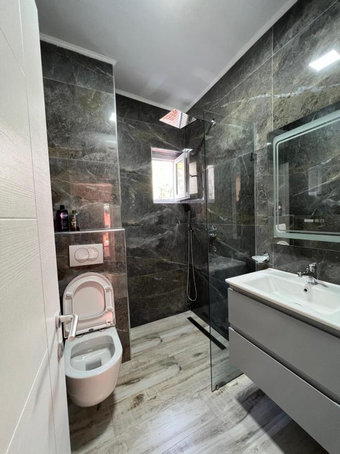 Chestnut Yard Villa Τίρανα Εξωτερικό φωτογραφία